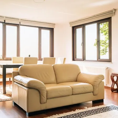 Chic Flat W Terrace Garden Fireplace In Nature 公寓 *