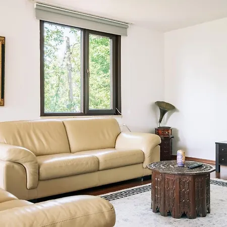 Apartamento Chic Flat W Terrace Garden Fireplace In Nature